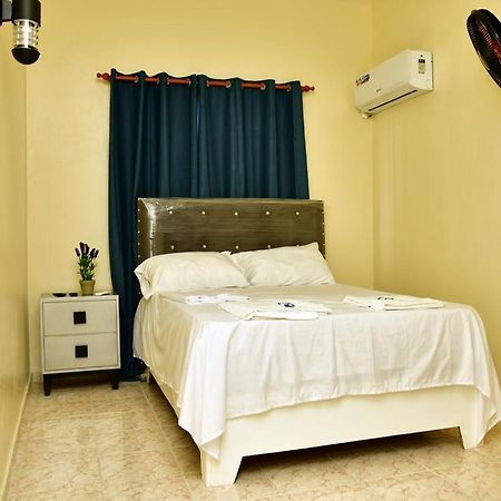 Hotel Freedom Нагуа Экстерьер фото